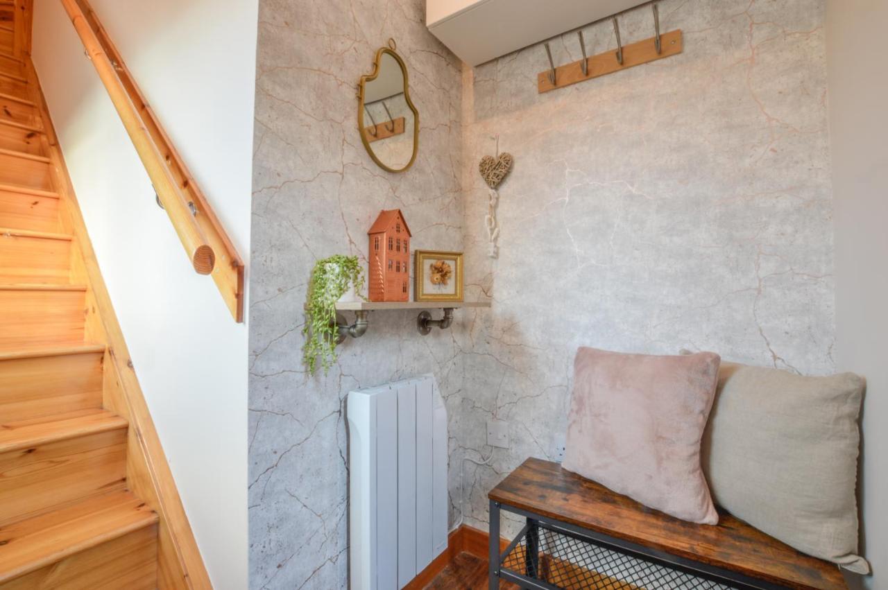 Rowan Tree Apartment - A Modern, Quiet Hideaway With Sweeping Views Across أوبان المظهر الخارجي الصورة